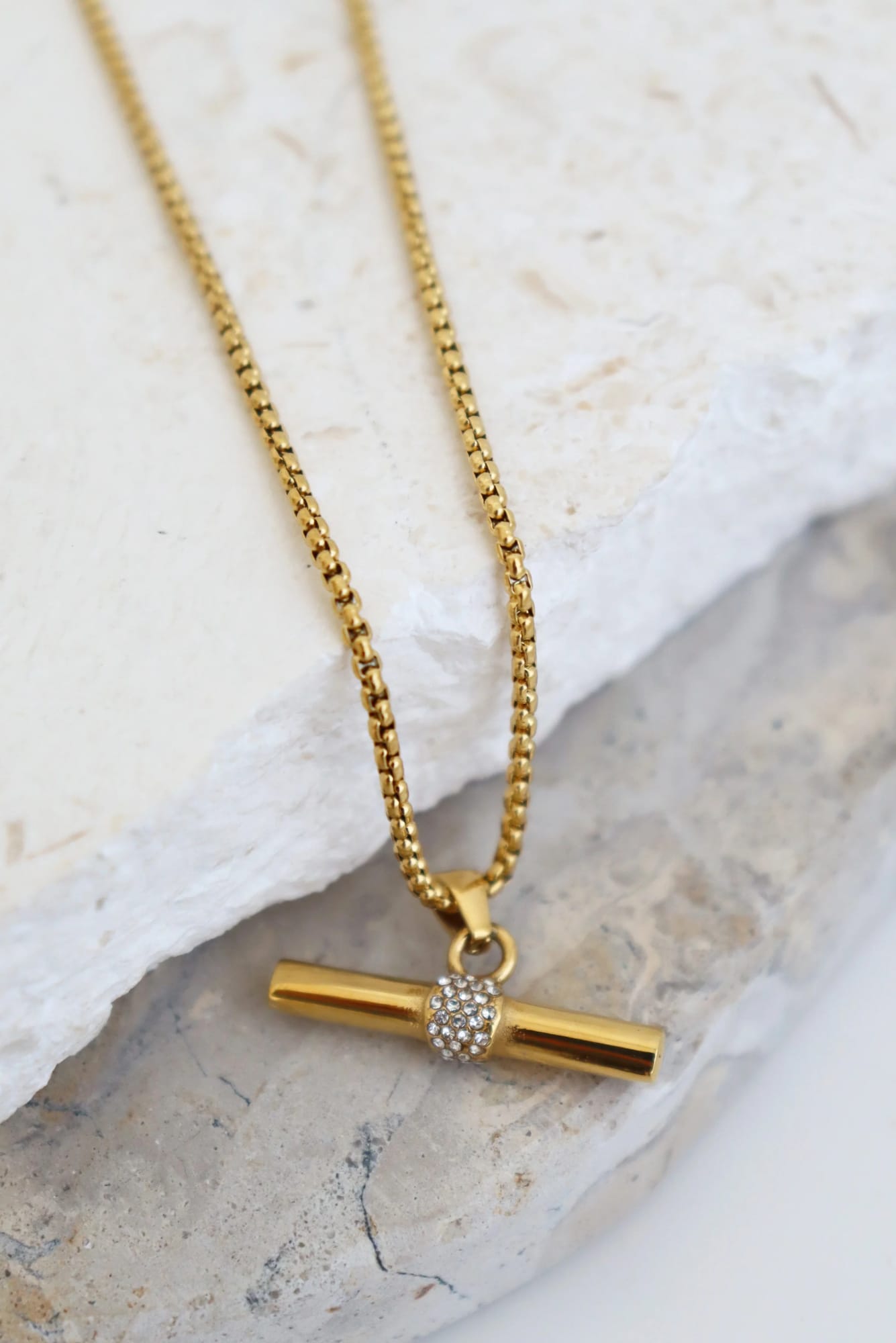 Lois & Co Necklace Pendant Vivienne T-Bar Gold Plated Necklace - Lustre & Sage Vivienne T-Bar Gold Plated Necklace - Lustre & Sage