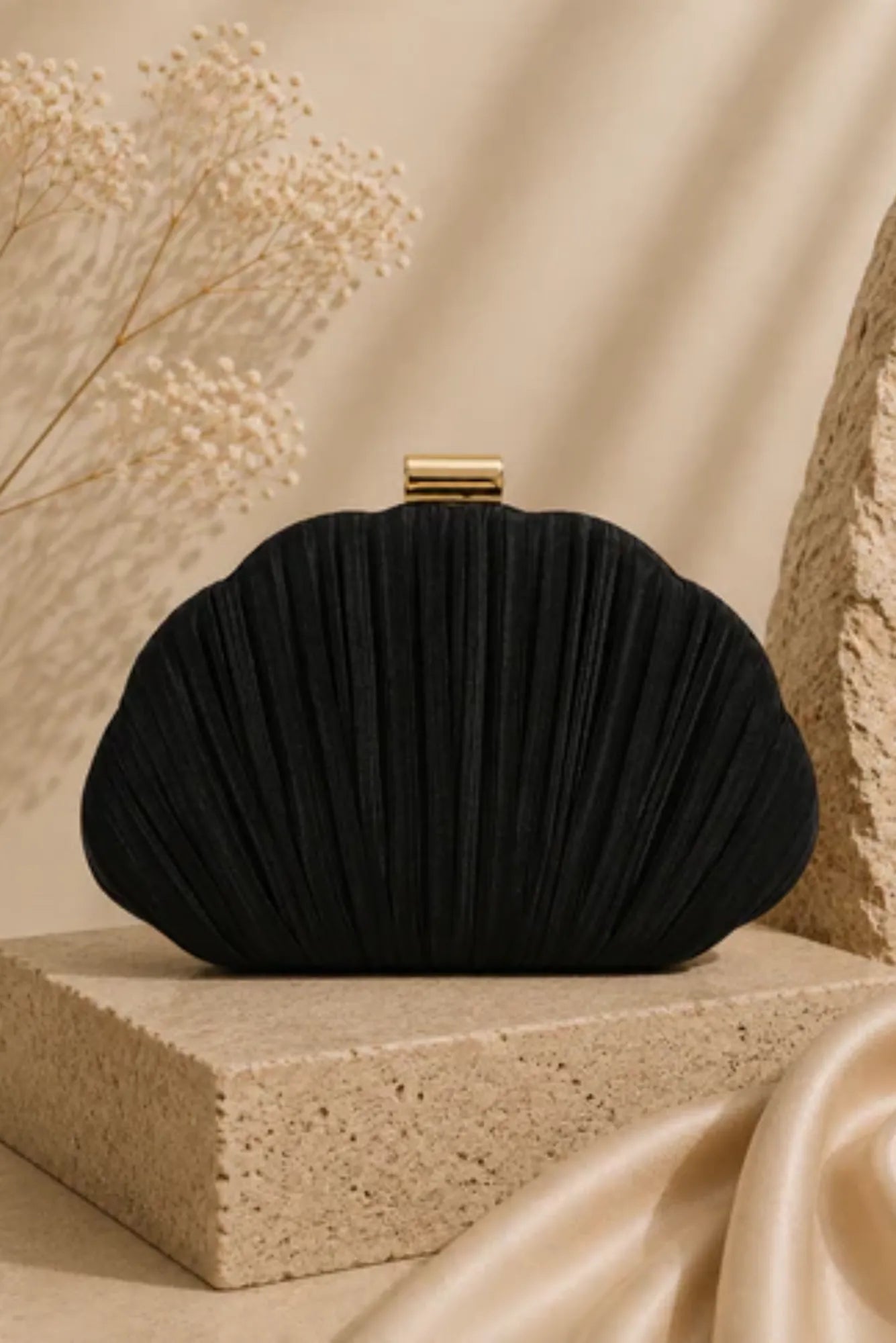 Lois & Co Evening Bags Black / Latch Sienna - Black Clutch Sienna - Black Clutch